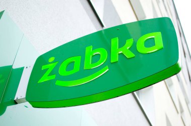 Poznan, Polonya - Kasım 2022: Zabka - Polonya 'nın en büyük market zincirlerinden biri.