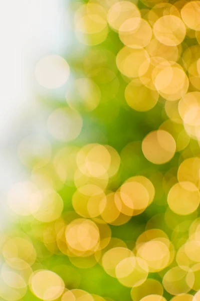 Boże Narodzenie Zdekoncentrowane Dekorowane Girlandy Drzewne — Zdjęcie stockowe