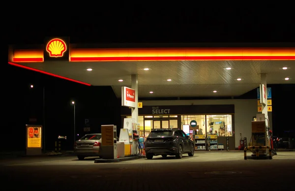 ポズナン ポーランド 2023年1月 世界最大のチェーンガソリンスタンドの1つ — ストック写真