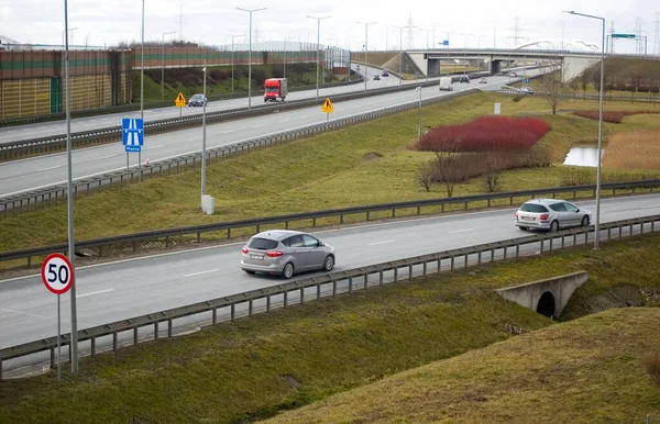 波兰Gluchowo 2022年2月 波兰A2高速公路 配有汽车和卡车 — 图库照片