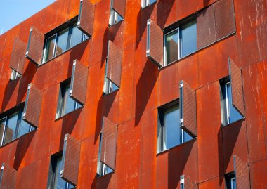 Modern mimari Corten bina cephesinin ayrıntıları.