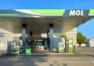 Poznan, Polonya - 10 Eylül 2024: Moll benzin istasyonu.