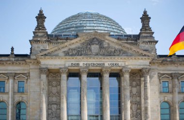 Berlin, Almanya - 13 Temmuz 2023: Berlin 'deki Reichstag binası.