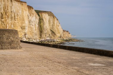 Undercliff yürüyüşü, Peacehaven, Doğu Sussex, İngiltere 'de bir patika.