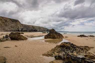 Porthtowan Sahili, Cornwall, İngiltere, İngiltere üzerindeki bulutlar