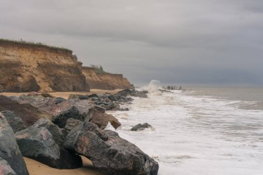 Happisburgh, Norfolk, İngiltere, İngiltere sahillerinde fırtınalı bir gün.