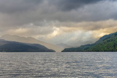 Firkin Point, Argyll ve Bute, İskoçya, İngiltere 'den Lomond Gölü manzarası