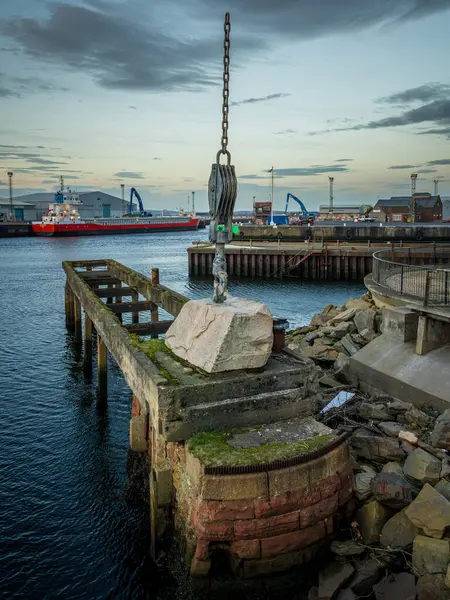 Ayr, Güney Ayrshire, İskoçya, İngiltere - 18 Ekim 2023: The Ayr Harbour Sky Hook