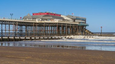 Cromer, Norfolk, İngiltere - 19 Kasım 2022: Cromer İskelesi