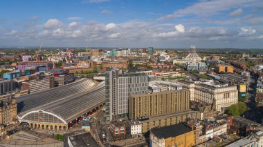 Liverpool, Merseyside, İngiltere - 16 Mayıs 2023: Şehir silueti manzarası