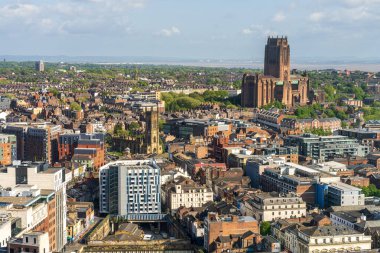 Liverpool, Merseyside, İngiltere - 16 Mayıs 2023: Şehir silueti manzarası