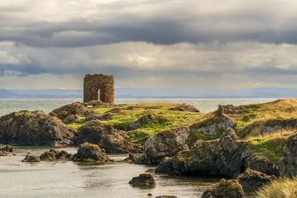 Elie, Fife, İskoçya 'daki Lady' s Tower, İngiltere