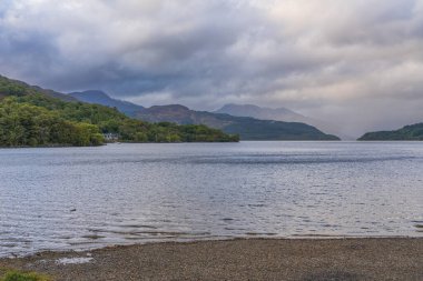 Firkin Point, Argyll ve Bute, İskoçya, İngiltere 'den Lomond Gölü manzarası