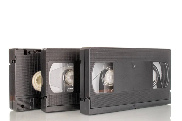 3つのビデオカセット マクロ 白い背景に隔離された — ストック写真