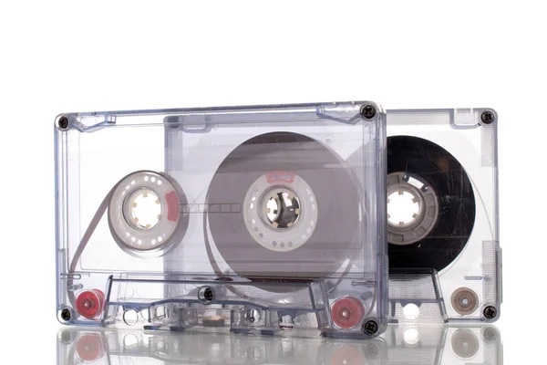 Dvě Audiokazety Makro Izolované Bílém Pozadí — Stock fotografie