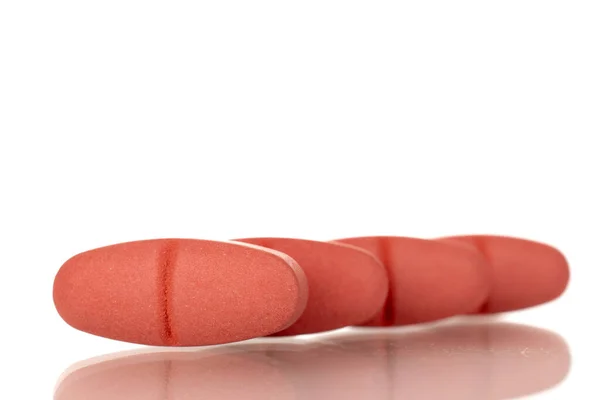 Mehrere Medizinische Pillen Makro Isoliert Auf Weißem Hintergrund — Stockfoto