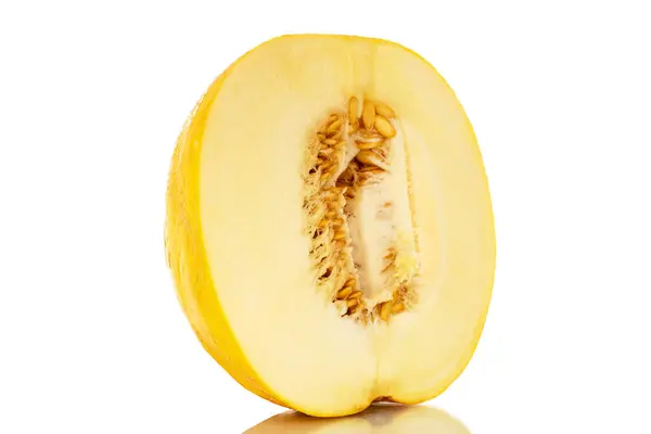Halvparten Gul Melon Makro Isolert Hvit Bakgrunn – stockfoto