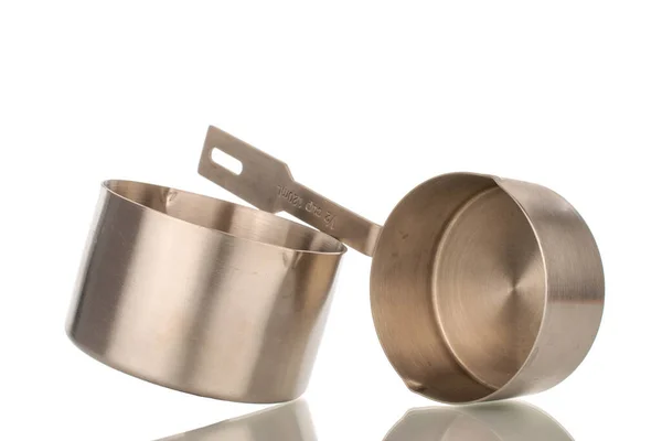 Zwei Metallene Messbehälter Für Küche Makro Isoliert Auf Weißem Hintergrund — Stockfoto