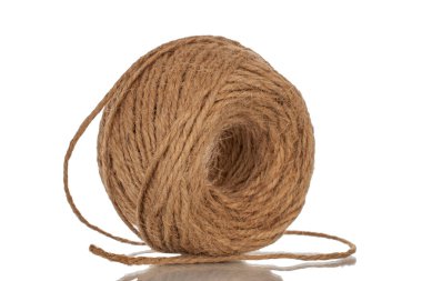 Jute ip, makro, beyaz arkaplanda izole edilmiş..