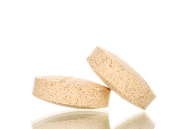 Tıbbi ilaçlar, makro, beyaz arka planda izole edilmiş..