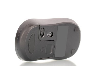 Kablosuz bir bilgisayar faresi, makro, beyaz arkaplanda izole edilmiş..