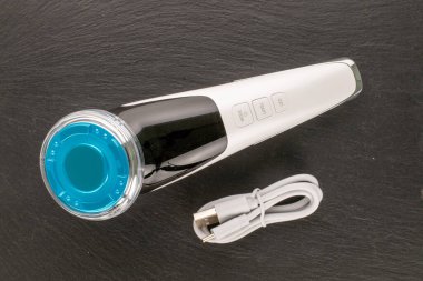 Bir elektrikli kaldırma masajı, makro, kayrak taşı, üst görünüm.