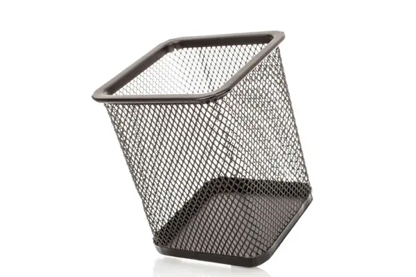 Kırtasiye için ofis metali gözlükleri, makro, beyaz arkaplanda izole.