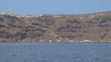 Susuzluk adası, Manolas başkenti ve Korfos limanı, Ege denizi, Kiklad, Yunanistan