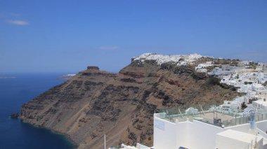 Santorini adası, caldera, Firostefani ve Imerovigli Skaros kayası, Ege denizi, Kiklad, Yunanistan