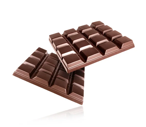 Zwei Tafeln Dunkle Schokolade Nahaufnahme Isoliert Auf Weißem Hintergrund — Stockfoto