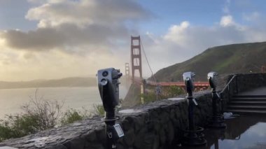 San Francisco 'nun muhteşem ve ünlü Golden Gate Köprüsü, körfezi ve Kaliforniya eyaletindeki bu şehri görebileceğiniz bir servis alanından, burası bir sembol..