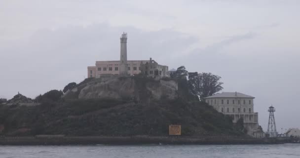 Vitorlázás Alcatraz Sziget Ahol Alcatraz Állami Börtön Található Kaliforniai Város — Stock videók