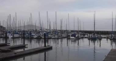 Boats at the pier of San Francisco with departure to the bay of this city in the U.S. state of California, it is a very touristy city and visited by foreigners to visit it.