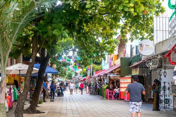 stock image Playa del Carmen, Mexico, April 2, 2023: The fifth avenue of the Mexican city of Playa del Carmen is the most commercial street of this Mexican city.