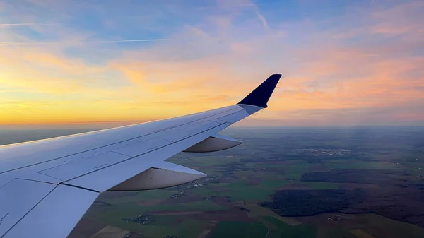 Letadlo Místa Odkud Vidět Komerční Širokoúhlé Křídlo Stoupající Výšky Křižujících — Stock fotografie