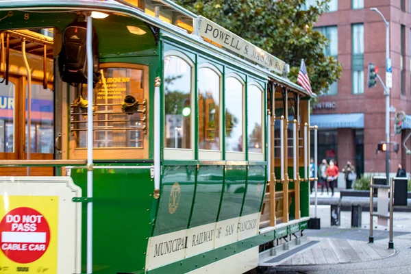 美国加利福尼亚州旧金山市的传统缆车博物馆和纪念馆 位于北美国家的加利福尼亚州 特罗利概念 — 图库照片