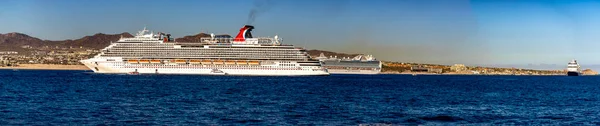 Prachtig Panoramisch Uitzicht Cruises Aan Kust Van Cabo San Lucas — Stockfoto