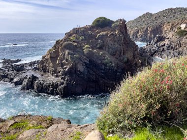 Pasifik Okyanusu 'nun üzerindeki Ensenada kasabasındaki Bufadora' da, Meksika 'nın Baja California' sı. Deniz manzaralarıyla çok güzel bir yerdir..