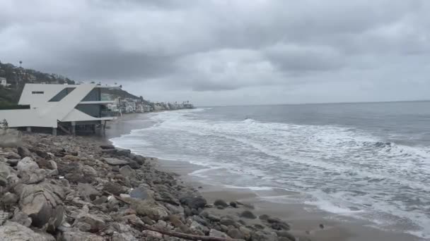 Klif Met Stille Oceaan Prachtige Californische Stad Malibu Dicht Bij — Stockvideo
