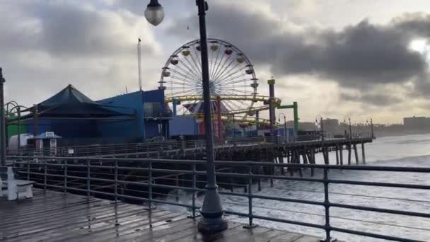 Walking Santa Monica Pier California United States America Very Visited — Stock Video