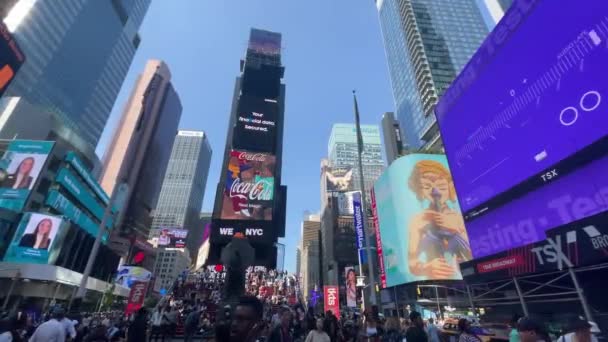 New York Usa Dicembre 2023 Enigmatica Meravigliosa Times Square Piena — Video Stock