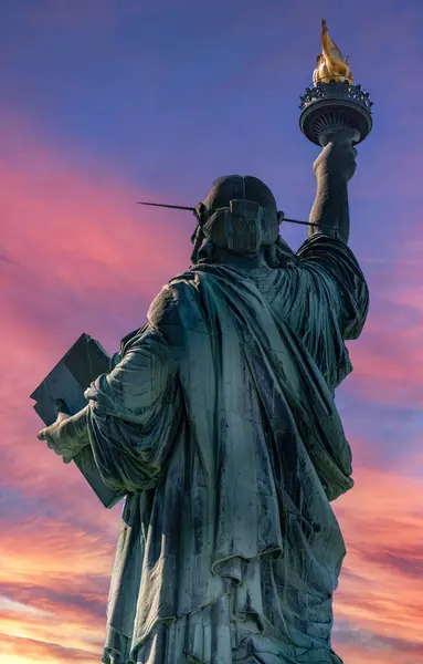 Gran Foto Trasera Estatua Libertad Nueva York Gran Manzana Amanecer — Foto de Stock