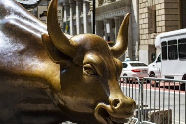 New York, ABD; 1 Haziran 2023: Wall Street bölgesindeki Manhattan bölgesinin muhteşem boğası,.