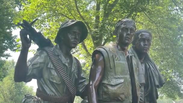Askerin Anıtı Bronz Heykelinin Fotoğrafı Washington Abd Deki Ulusal Avm — Stok video