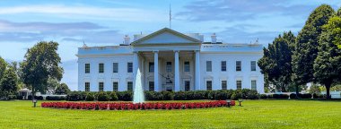 Amerika Birleşik Devletleri 'nin başkenti Washington DC' deki Beyaz Saray 'ın güzel fotoğrafı ve panoramik manzarası..