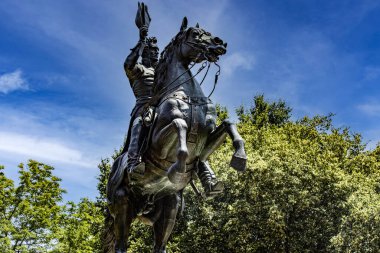 Andrew Jackson 'ın at sırtındaki bronz heykeli Lafayette Meydanı' nda Washington DC 'deki Beyaz Saray önünde..