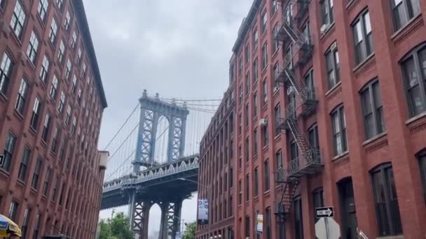 Νέα Υόρκη Ηπα Ιανουαρίου 2024 Dumbo Είναι Μια Σύγχρονη Γειτονιά — Αρχείο Βίντεο