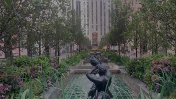 2024年1月26日 著名的 标志性的 宏伟的洛克菲勒中心大楼位于纽约市著名的曼哈顿中城社区的48街和51街之间 — 图库视频影像