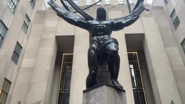 Atlas Rockefellerovým Centrem Jednou Nejznámějších Mrakodrapů Manhattanu New Yorku Usa — Stock video