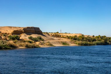 Koşuşturma ve koşuşturmadan kaçın ve Nil Nehri seyahatinde huzur bulun. Nil 'in huzurlu güzelliğinin tadını çıkar, antik tapınakları keşfet ve unutulmaz anılar yarat..